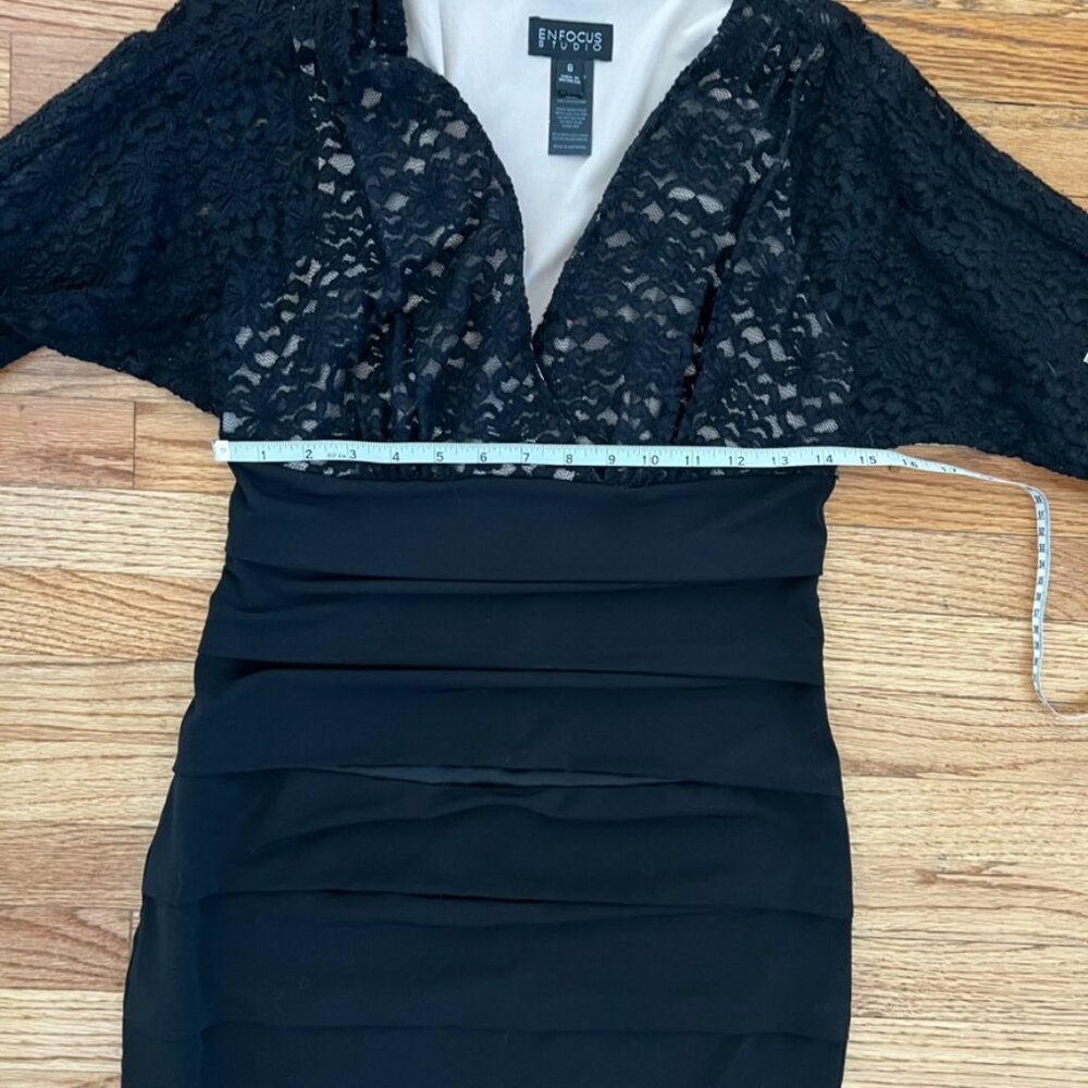 Little Black Dress LBD Size 8 Plunging Neckline Romantic Hourglass Wedding - Picture 12 of 14